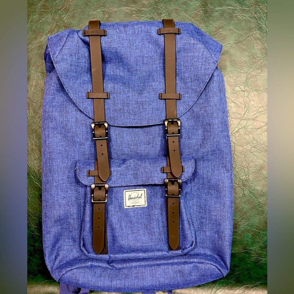 NWOT Herschel Little America™ Backpack | Mid-Volume-21L.Blue with black straps.